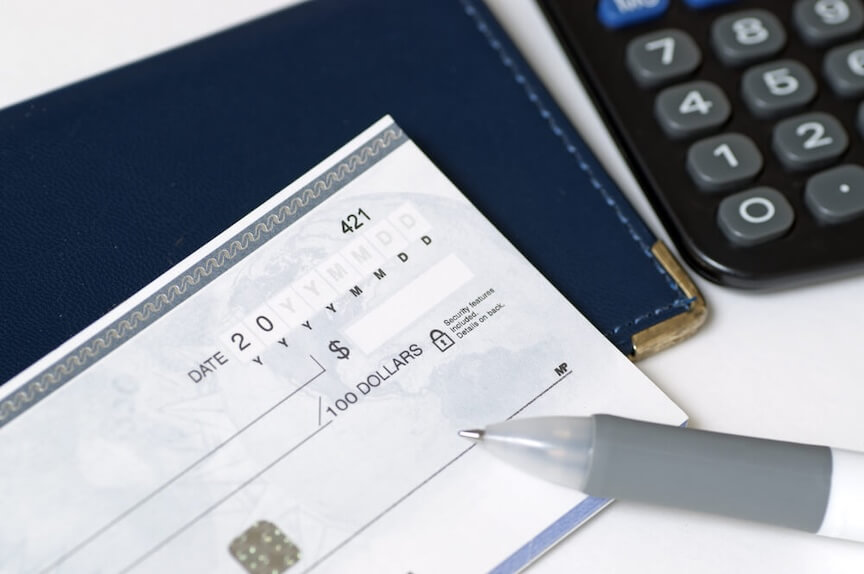 A side-by-side graphic comparing a certified check and a cashier's check